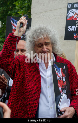 Brian May attends a Keep the Fox Hunting Ban protest outside the Houses of Parliament.  Featuring: Brian May Where: London, United Kingdom When: 14 Jul 2015 Stock Photo