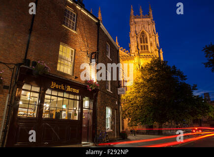 YORK, UK - AUGUST 29TH 2015: A view of York Minster and the York Arms public house in York, on 29th August 2015. Stock Photo