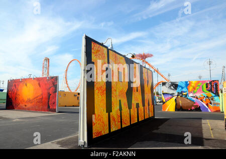 irak coney art walls coney island brooklyn Stock Photo