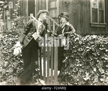 Budding romance (OLVI007 OU635 F) Stock Photo