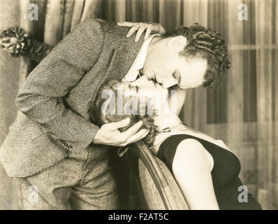Affectionate couple (OLVI007 OU539 F) Stock Photo