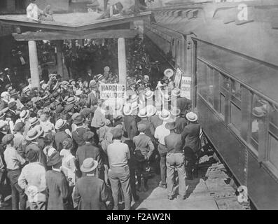 Harding-Coolidge Theatrical League train arriving in Marion, Ohio, August 24, 1920. Led by actor and singer Al Jolson, forty fellow actors, including Ethel Barrymore, Mary Pickford, Doug Fairbanks, Lillian Gish and many more, walked from the station to the home of Republican Presidential Candidate, Warren Harding. This was one of the first celebrity endorsements of a American national candidate. (CSU 2015 11 1468) Stock Photo