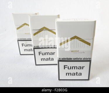 Cigarette Marlboro-cigarrillo Marlboro Stock Photo