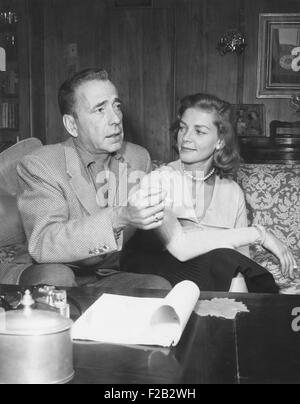 Humphrey Bogart and Lauren Bacall in their living room. May 1955. (CSU 2015 7 321) Stock Photo