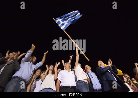 Athens, Greece. 15th Sep, 2015. Candidates runing with Popular Unity wave to supporters during the main pre-election rally. Popular Unity was founded by SYRIZA MPs who left the party opposing to the bailout deal Alexis Tsipras signed with the country's creditors. Credit:  Nikolas Georgiou/ZUMA Wire/Alamy Live News Stock Photo
