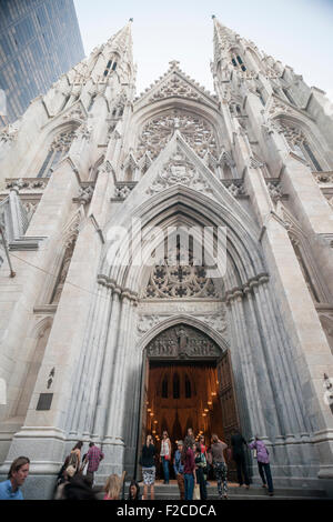 New York, USA. 16th Sep, 2015. St. Patrick's Cathedral on Fifth Avenue in New York on Tuesday, September 15, 2015. Pope Francis, the Holy Father, will pray at the Vespers Service in the Cathedral on Sept. 24th during his U.S. visit. In New York he will visit Central Park and lead a mass at Madison Square Garden. The Pope will be in the U.S. from Sept. 22 visiting Washington DC, New York and Philadelphia. Credit:  Richard Levine/Alamy Live News Stock Photo