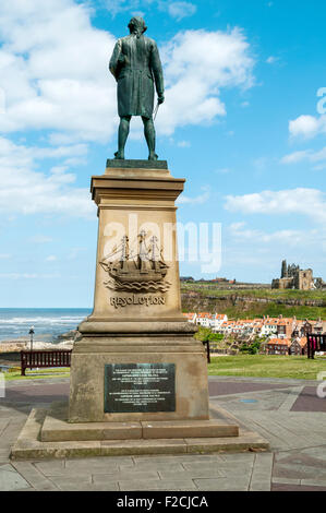 Captain Cook memorial and statue, West Cliff, Whitby, Yorkshire, England, UK Stock Photo