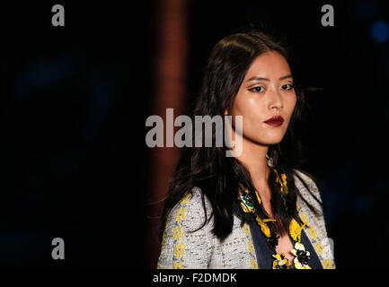 セール中…リウ・ウェン直筆サイン超大型写真…Liu Wen…中国人気モデル… Wen Liu - NamuWiki