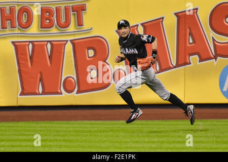 Flushing, New York, USA. 16th Sep, 2015. Ichiro Suzuki (Marlins) MLB : Ichiro Suzuki of the Miami Marlins fields in the fifth inning during the Major League Baseball game against the New York Mets at Citi Field in Flushing, New York, United States . © Hiroaki Yamaguchi/AFLO/Alamy Live News Stock Photo