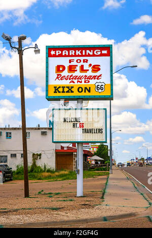 Del's Restauant overhead sign on Route 66 in downtown Tucumcari NM Stock Photo