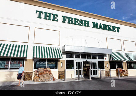 Delray Beach Florida,The Fresh Market,grocery store,supermarket,food,shopping shopper shoppers shop shops market markets marketplace buying selling,re Stock Photo