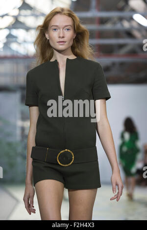London, UK. 19th September, 2015. London Fashion Week runway show of designer Jasper Conran at the BFC Show Space in Brewer Street. Credit:  Vibrant Pictures/Alamy Live News Stock Photo