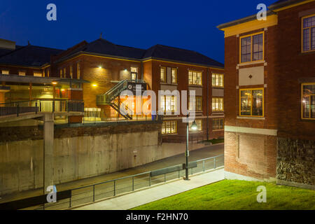 A view of H Building at the Humber College Lakeshore Campus at dusk in Etobicoke, Ontario, Canada. Stock Photo