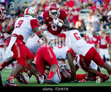 Indiana running back Jordan Howard runs a drill at the NFL