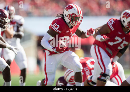 Madison, WI., USA. 19 September, 2015. Wisconsin Badgers running back Dare Ogunbowale #23 scores on a 17 yard touchdown run during the NCAA Football game between the Troy Trojans and the Wisconsin Badgers at Camp Randall Stadium in Madison, WI. Wisconsin defeated Troy 28-3. Credit:  Cal Sport Media/Alamy Live News Stock Photo