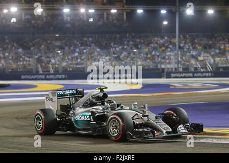 Singapore. 20th Sep, 2015. NICO ROSBERG of Germany and Mercedes AMG Petronas F1 Team drives during the 2015 Formula 1 Singapore Grand Prix at Marina Bay Street Circuit, in Singapore. Credit:  James Gasperotti/ZUMA Wire/Alamy Live News Stock Photo
