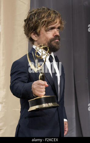 Los Angeles, California, USA. 20th September, 2015. Actor Peter Dinklage poses in the press room at the 67th Annual Primetime Emmy Awards at Microsoft Theater on September 20, 2015 in Los Angeles, California. Credit:  Armando Arorizo/Prensa Internacional/ZUMA Wire/Alamy Live News Stock Photo