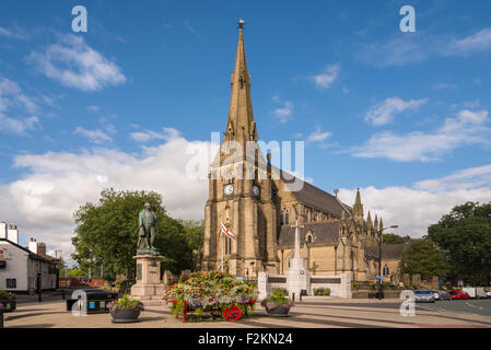 The Parish church of St. Mary the Virgin in Bury Lancashire. North West England. Statue of Prime Minister Robert Peel. Stock Photo