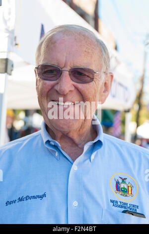 Bellmore, New York, USA. 20th September 2015. New York State Assemblyman DAVE MCDONOUGH attends the 29th Annual Bellmore Family Street Festival, with over 100,000 people expected to attend over the weekend. Credit:  Ann E Parry/Alamy Live News Stock Photo