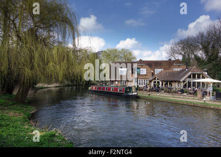 The Anchor, Pub Restaurant, in Pyrford Lock, Wisley, Surrey, UK Stock Photo