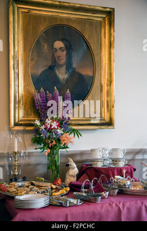 Afternoon tea, in the parlor at the AAA four-diamond Rabbit Hill Inn in Lower Waterford, VT Stock Photo