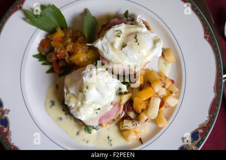 Eggs Florentine at the AAA four-diamond Rabbit Hill Inn in Lower Waterford, Vermont, USA Stock Photo