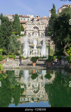 Neptune fountain and water features, Villa d'Este, Tivoli, Lazio, Italy Stock Photo