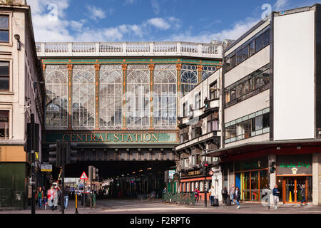 Glasgow Central Station Bridge, which carries the platforms of Glasgow Central Station across Argyle Street, known locally as... Stock Photo