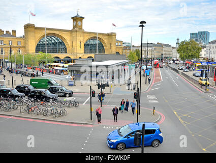 London, England, UK. King's Cross Railway Station forecourt, seen from St Pancras Station. Euston Road / A501 Stock Photo