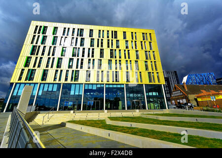 Core, science, Newcastle upon Tyne, River Tyne, Blue star square, city centre, green, dark clouds, Northern Architecture, Creati Stock Photo