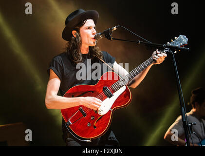 Glasgow, Scotland, UK. 24th September, 2015. James Bay performs at the O2 Academy Glasgow on September 24, 2015 in Glasgow, Scotland. Credit:  Sam Kovak/17�Թ����� Live News Stock Photo