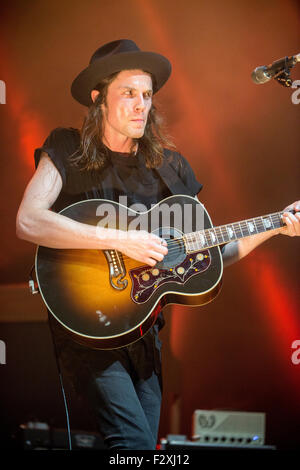 Glasgow, Scotland, UK. 24th September, 2015. James Bay performs at the O2 Academy Glasgow on September 24, 2015 in Glasgow, Scotland. Credit:  Sam Kovak/17�Թ����� Live News Stock Photo