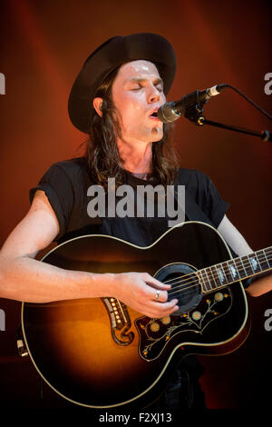 Glasgow, Scotland, UK. 24th September, 2015. James Bay performs at the O2 Academy Glasgow on September 24, 2015 in Glasgow, Scotland. Credit:  Sam Kovak/17�Թ����� Live News Stock Photo