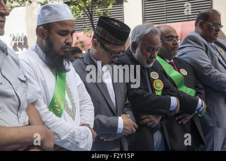 Muslims pray on Madison Ave. before the start of the American Muslim  Day Parade in New York City. Stock Photo