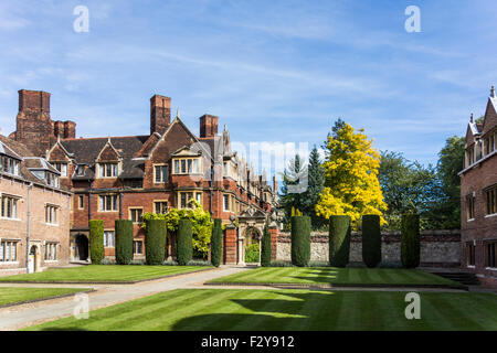 east end of Ivy Court, Pembroke College, Cambridge, England, UK Stock Photo