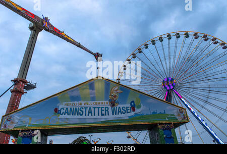Stuttgart, Germany. 26th Sep, 2015. Fairground rides pictured during the 170th Cannstatter Volksfest funfair in Stuttgart, Germany, 26 September 2015. This year's festival will run from 25 September to 11 October 2015. Photo: DANIEL MAURER/Dpa/Alamy Live News Stock Photo