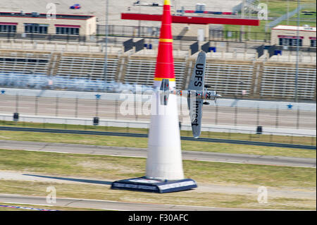 Texas Motor Speedway. 26th Sep, 2015. Red Bull Air Race Master Pilot Hannes Arch #22 in action at Texas Motor Speedway. Fort Worth, TX. Mario Cantu/CSM/Alamy Live News Stock Photo