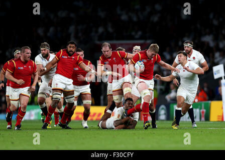 London, UK. 26th Sep, 2015. Bradley Davies (3rd R) of Wales breaks through during the Rugby World Cup 2015 Pool A match between England and Wales at the Twickenham Stadium in London, Britain on September 26, 2015. Wales won 28-25. Credit:  Han Yan/Xinhua/Alamy Live News Stock Photo