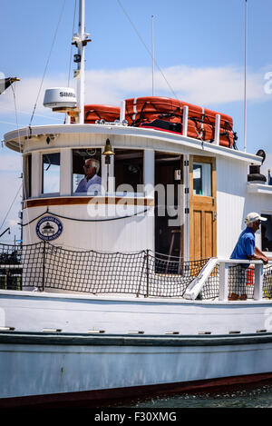 Buyboat Winnie Estelle, Chesapeake Bay Maritime Museum, St. Michaels, Maryland Stock Photo