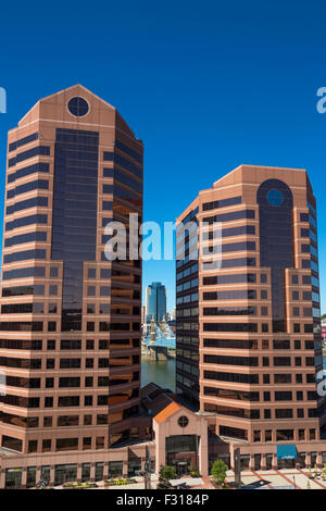 TALL BUILDINGS RIVERCENTER WATERFRONT OHIO RIVER COVINGTON KENTUCKY USA Stock Photo