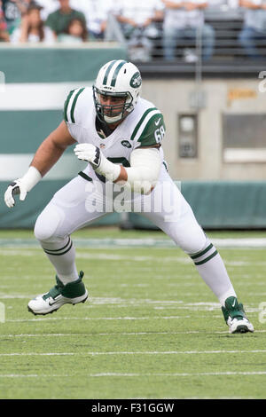 August 21, 2015: New York Jets center Nick Mangold (74) in action during  the NFL game between the Atlanta Falcons and the New York Jets at MetLife  Stadium in East Rutherford, New