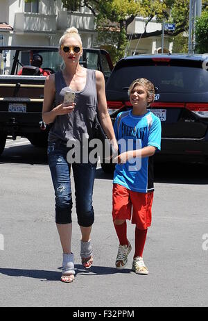 Gwen Stefani shops at Whole Foods with her kids in Burbank  Featuring: Gwen Stefani, Kingston Rossdale Where: Burbank, California, United States When: 28 Jul 2015 Stock Photo