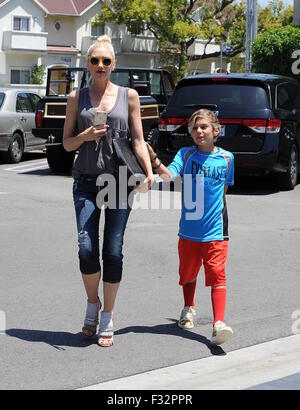 Gwen Stefani shops at Whole Foods with her kids in Burbank  Featuring: Gwen Stefani, Kingston Rossdale Where: Burbank, California, United States When: 28 Jul 2015 Stock Photo