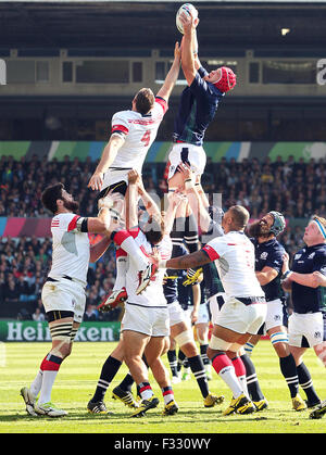 Leeds, UK. 27th Sep, 2015. SEPT 27: Scotland's Grant Gilchrist claims the lineout during the 2015 Rugby World cup match-up between Scotland and the USA being held at Elland Road in Leeds. Scotland defeats the USA 39-16.Photo Credit: Andrew Patron/Zuma Newswire © Andrew Patron/ZUMA Wire/Alamy Live News Stock Photo