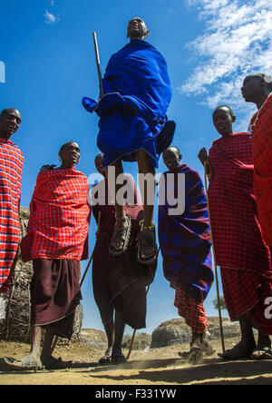 Tanzania, Ashura region, Ngorongoro Conservation Area, maasai men performing the warriors' dance Stock Photo