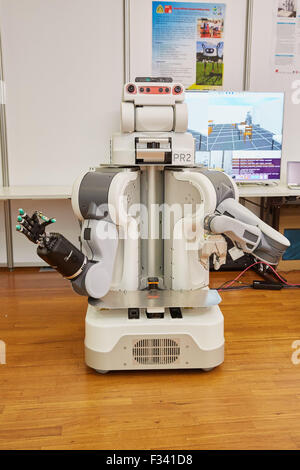 Hamburg, Germany. 29th Sep, 2015. The robot 'PR2' (Personal Robot 2), which was developed by the University of Hamburg, is on display during the International Conference on Intelligent Robots and Systems (IROS) in Hamburg, Germany, 29 September 2015. PHOTO: GEORG WENDT/DPA/Alamy Live News Stock Photo