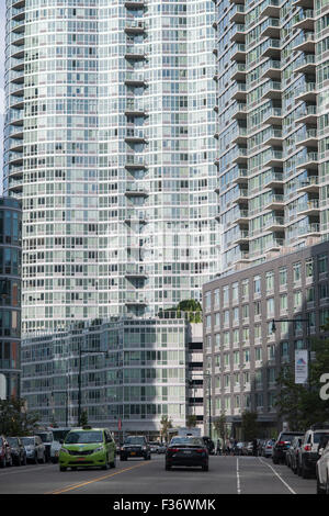 Development along the East River in Western Queens in the neighborhood of Long Island City in New York seen on Saturday, September 26, 2015. The formerly industrial waterfront is experiencing heavy development partially because of it's proximity to Manhattan . (© Richard B. Levine) Stock Photo