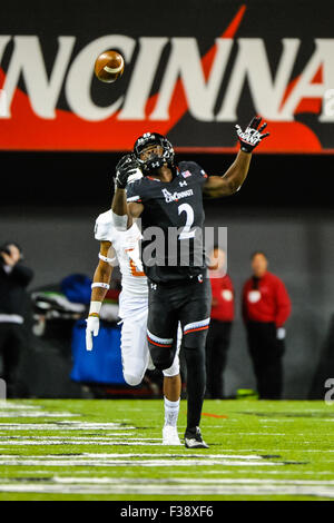 East Rutherford, New Jersey, USA. 29th Feb, 2020. New York Guardians  quarterback Luis Perez (7) in action during the XFL game against the Los  Angeles Wildcats at MetLife Stadium in East Rutherford