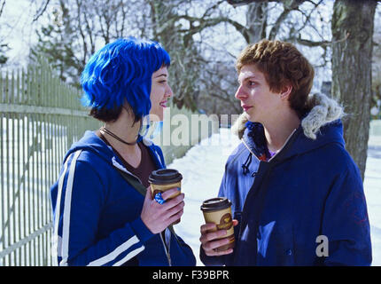 SCOTT PILGRIM vs. THE WORLD 2010 Universal Studios film with Mary Elizabeth Winstead at left and Michael Cera Stock Photo