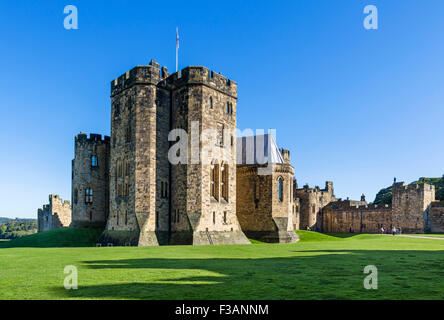 Outer Bailey looking towards State Rooms, Alnwick Castle (location of Hogwarts School in Harry Potter films), Northumberland, UK Stock Photo